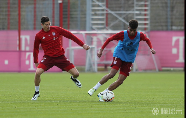 开云- 蒂姆连续五场比赛得分超过连败,拜仁挑战极限怎么算 